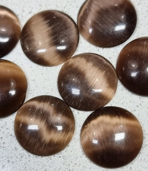 CABOCHON - 18MM CAT'S EYE  - ROUND - DARK BROWN