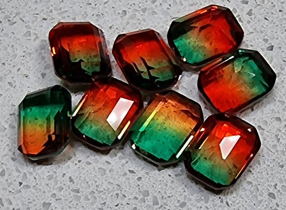 CABOCHON & PENDANTS - 10X8X4.2MM K9 GLASS RHINESTONE - RED/EMERALD