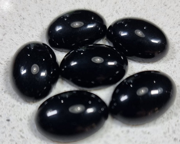 CABOCHON & PENDANTS - 18 X 13 X 6MM - K9 GLASS A GRADE- OVAL - BLACK