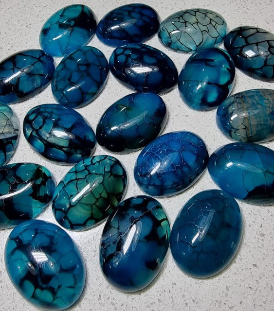 CABOCHONS 25 X 18MM OVAL NATURAL DRAGON VEIN