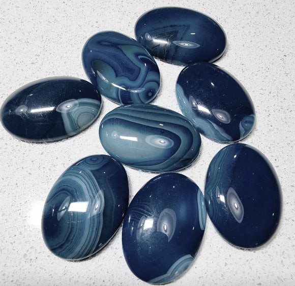 CABOCHONS 33x23x7MM OVAL NATURAL STRIPED AGATE