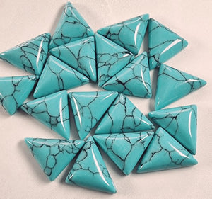 CABOCHONS 12 X 17.5MM TRIANGLE - SYNTHETIC TURQUOISE