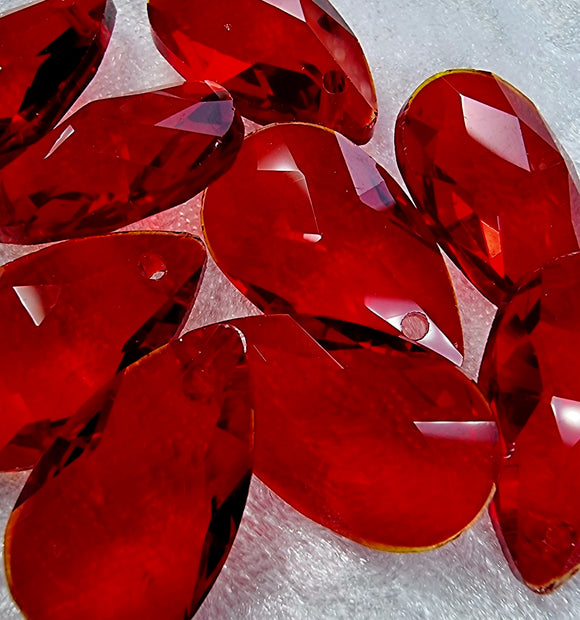 TEARDROPS - 22 X 13MM FACETED GLASS - RED
