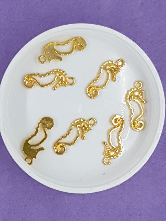 CHARMS - SEAHORSE - 21 X 9MM GOLD COLOUR