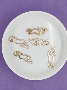 CHARMS - SEAHORSE - 21 X 9MM ROSE GOLD COLOUR