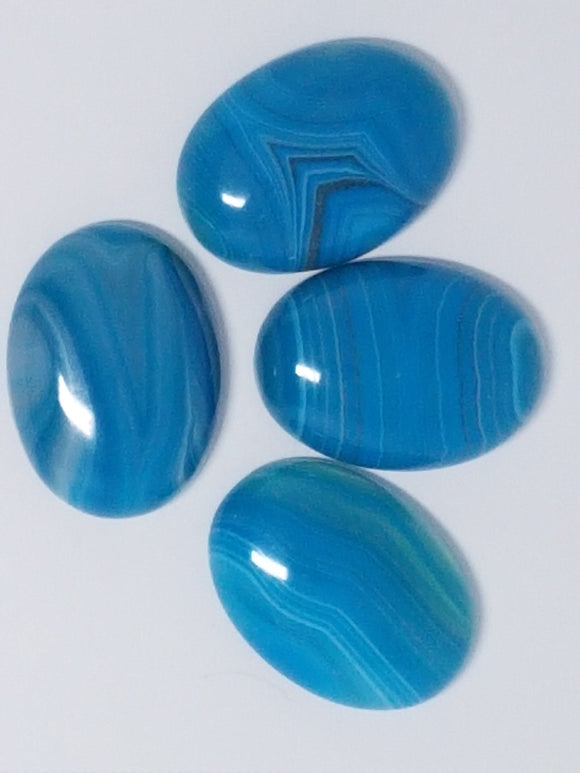 CABOCHONS 30 X 22 X 7MM OVAL NATURAL STRIPED AGATE