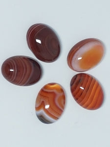 CABOCHONS 18 X 13MM OVAL NATURAL STRIPED AGATE