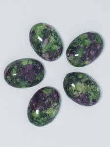 CABOCHONS 18 X 13MM OVAL NATURAL RUBY IN ZOISITE
