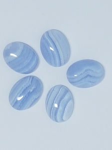CABOCHONS 16x12MM OVAL NATURAL BLUE LACE AGATE