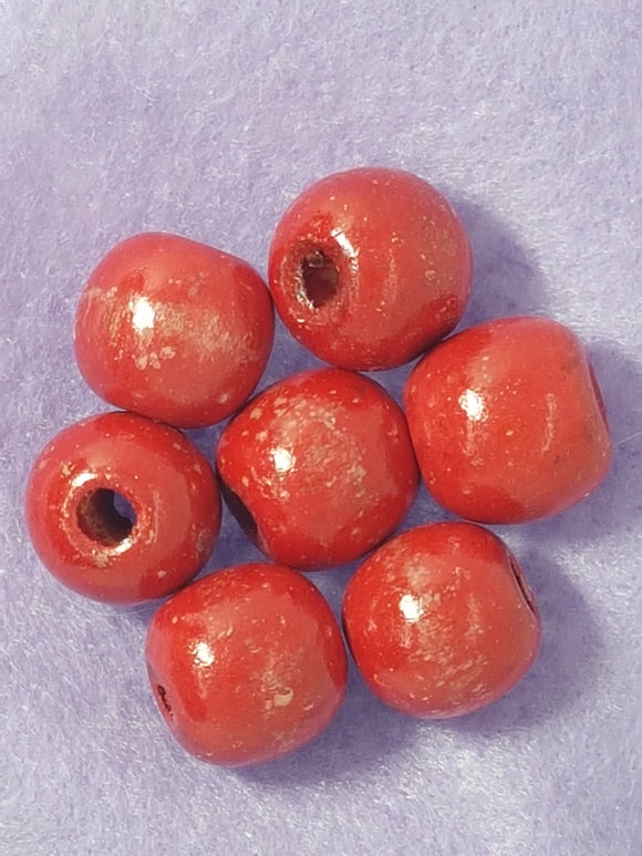 16MM WOODEN ROUND BEADS - RED
