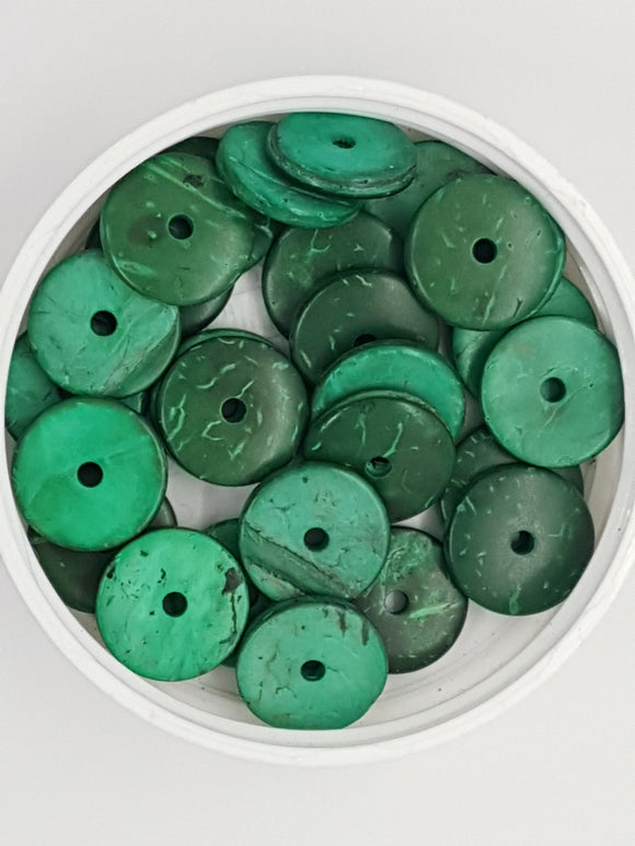 15MM ROUND COCONUT BEADS - GREEN