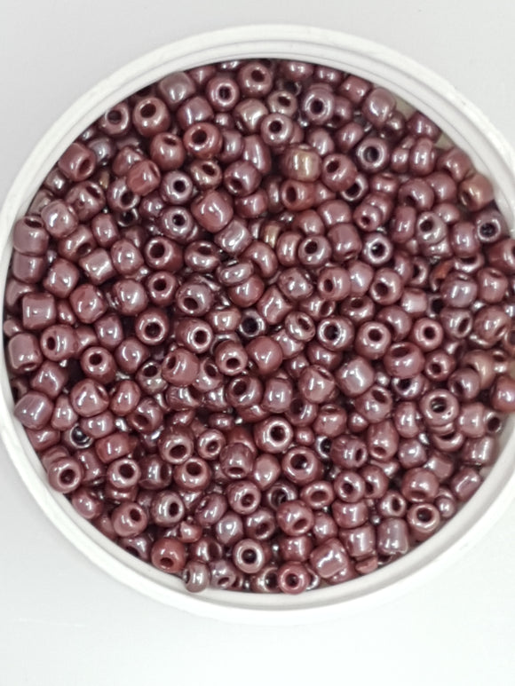 6/0 CHINESE ROUND SEED BEADS - OPAQUE - LUSTERED INDIAN RED