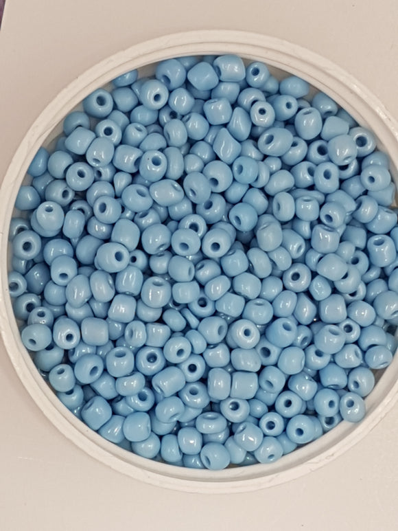 6/0 CHINESE ROUND SEED BEADS - OPAQUE - LUSTERED LIGHT CYAN