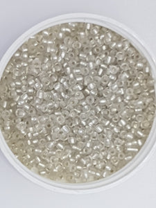 8/0 CHINESE GLASS SEED BEADS - SILVER LINED - CLEAR