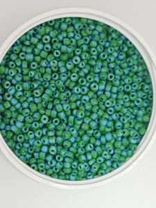 8/0 CHINESE GLASS SEED BEADS - OPAQUE - GREEN/BLUE