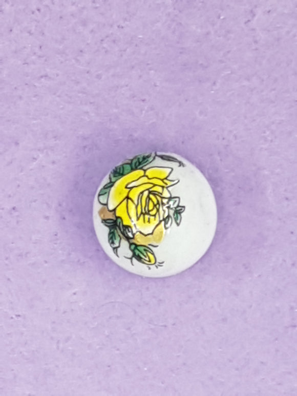 14MM FLOWER PICTURE GLASS BEADS - YELLOW ROSES