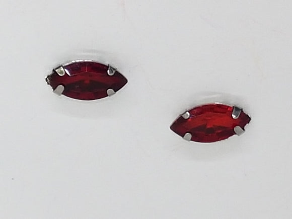 12x6MM GLASS RHINESTONE HORSE EYE MONTEE - DARK RED