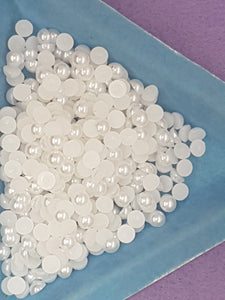 5MM FLAT BACK ACRYLIC IMITATION PEARLS - ROUND - WHITE