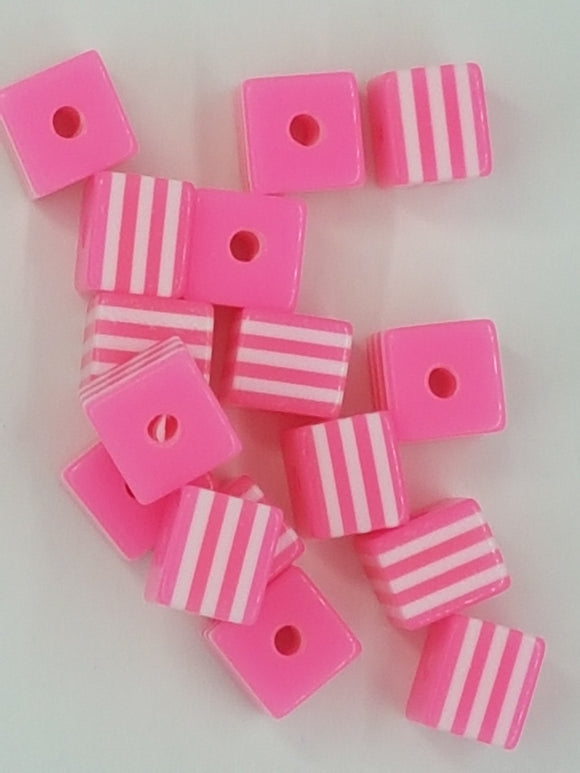CUBES - 8MM RESIN CUBE - HOT PINK