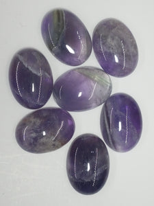 CABOCHONS 25 x 18MM OVAL NATURAL AMETHYST