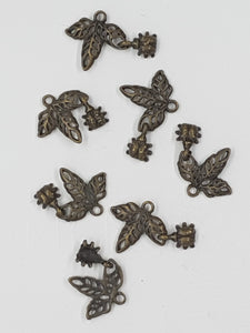 CHARMS -LEAVES & LADY BUG- ANT. BRONZE COLOUR