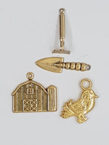 CHARMS - MIXED FARM YARD - ANT. GOLD COLOUR