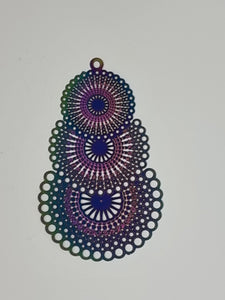 40X24.5X0.3MM 201 STAINLESS STEEL FILIGREE PENDANT/EARRING - RAINBOW ETCHED