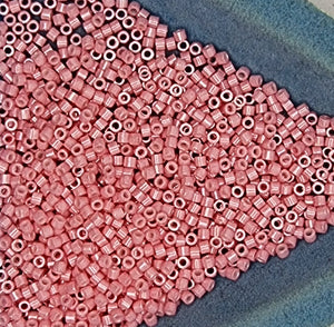 CYLINDER SEED BEADS - 10/0 - 2 X 1.5MM - OPAQUE LUSTER - FLAMINGO