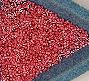 CYLINDER SEED BEADS - 10/0 - 2 X 1.5MM - OPAQUE LUSTER - PALE VIOLET RED