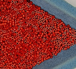 CYLINDER SEED BEADS - 10/0 - 2 X 1.5MM - OPAQUE LUSTER - RED