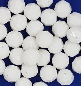 20MM ACRYLIC BEADS - WHITE FACETED