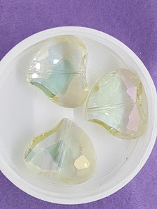 HEARTS - 28MM FACETED GLASS - E.PLATED - PALE YELLOW