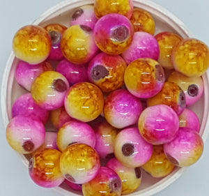 12MM GLASS BEADS - 20 PER PACKET - FUCHSIA AND GOLDEN